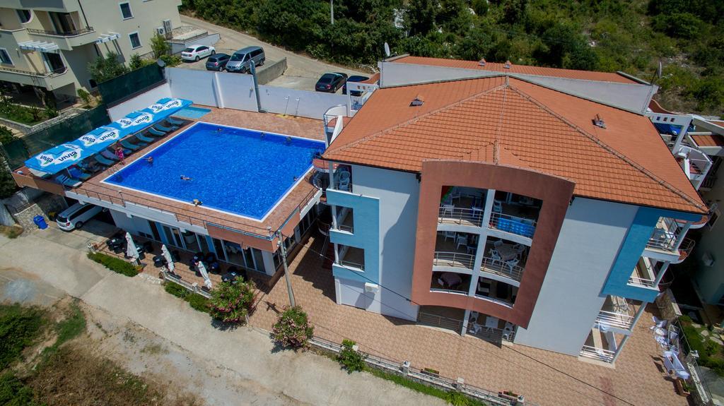 Apartments De Lara Utjeha Ngoại thất bức ảnh